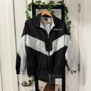 Nike Windbreaker Jacket